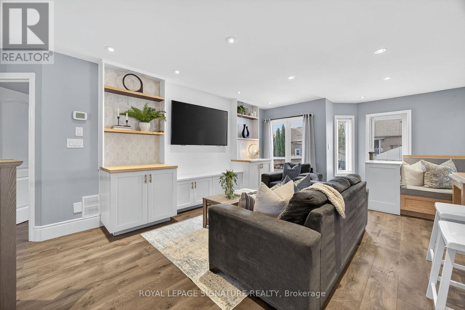 62 Gardenia Way, Caledon, Ontario  L7C 1A8 - Photo 10 - W12487317