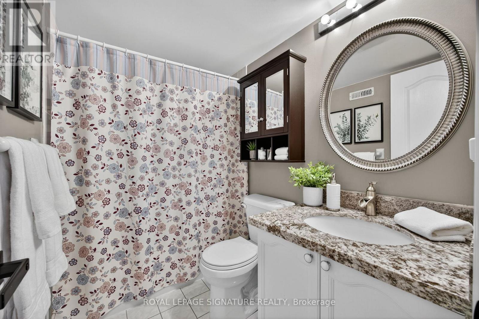 62 Gardenia Way, Caledon, Ontario  L7C 1A8 - Photo 22 - W12487317