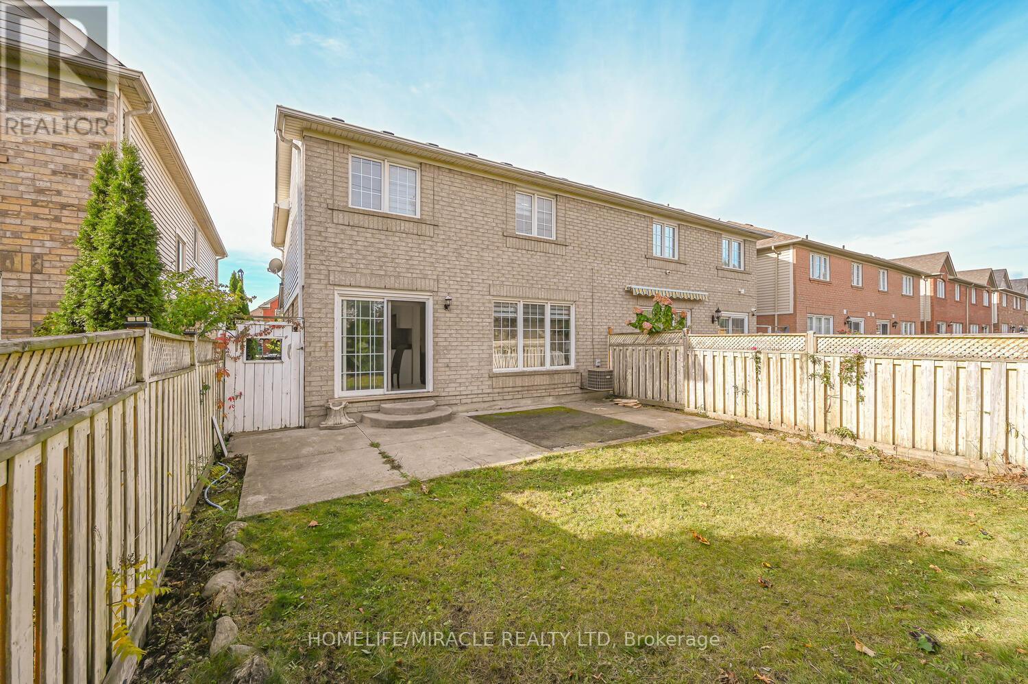 58 Sweetwood Circle, Brampton, Ontario  L7A 2X7 - Photo 50 - W12487319