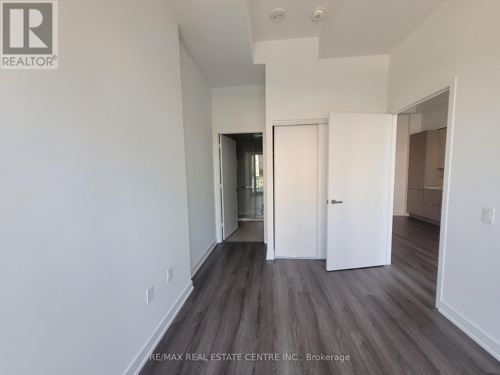 302 - 3883 Quartz Road, Mississauga, Ontario  L5B 0J8 - Photo 8 - W12487369