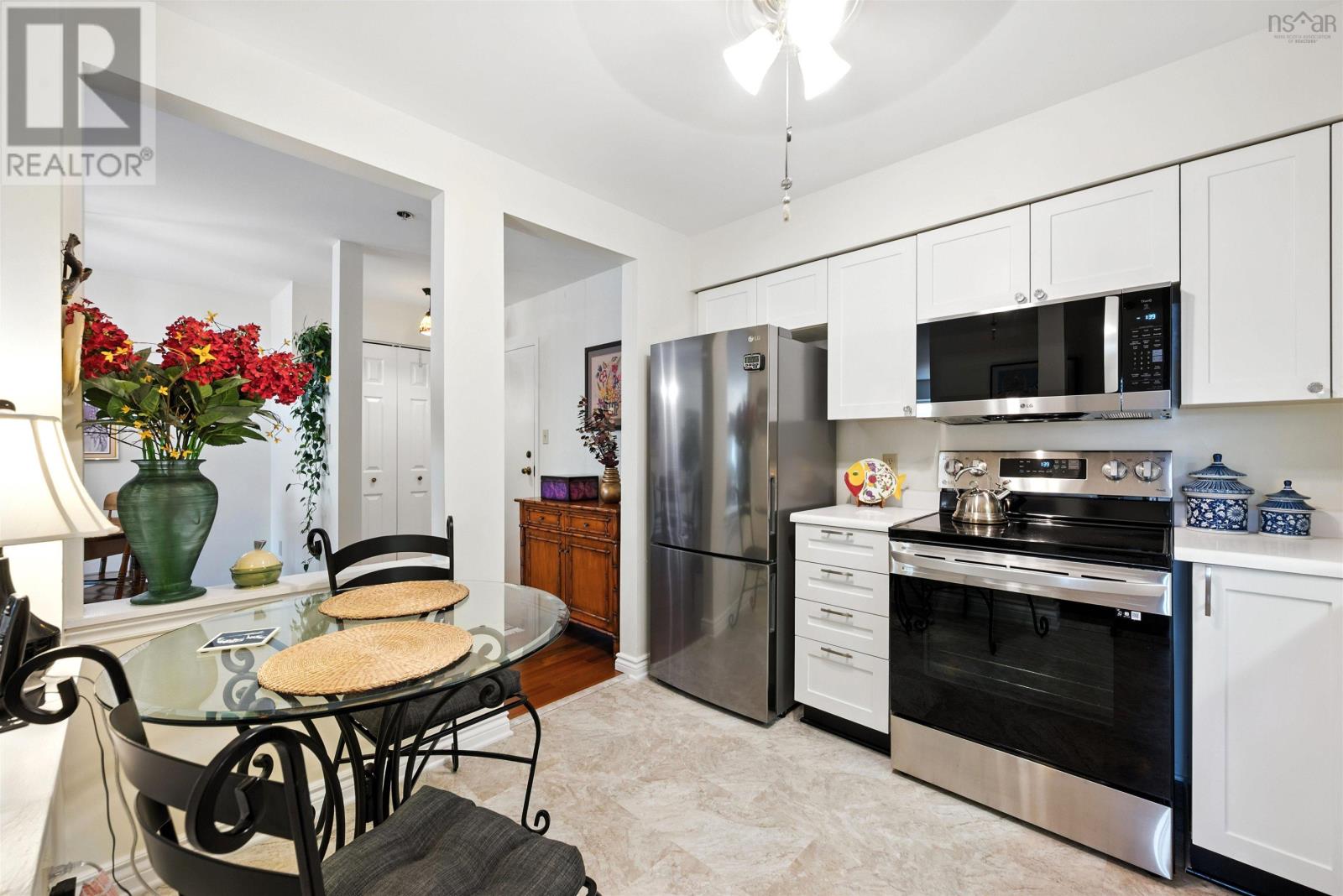 208 83 Kearney Lake Road, Halifax, Nova Scotia  B3M 4E6 - Photo 3 - 202522484