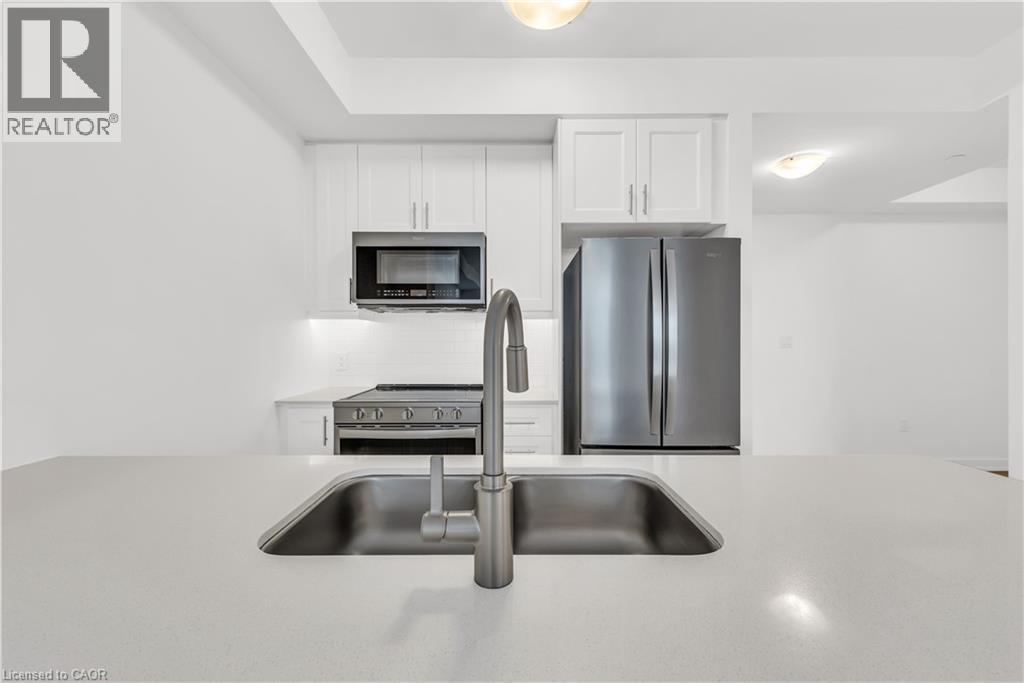 10 Mallard Trail Unit# 335, Waterdown, Ontario  L8B 2A7 - Photo 10 - 40778385