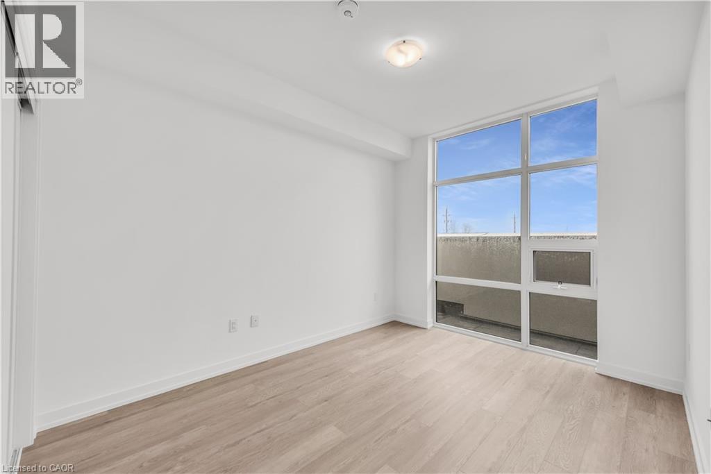 10 Mallard Trail Unit# 335, Waterdown, Ontario  L8B 2A7 - Photo 18 - 40778385