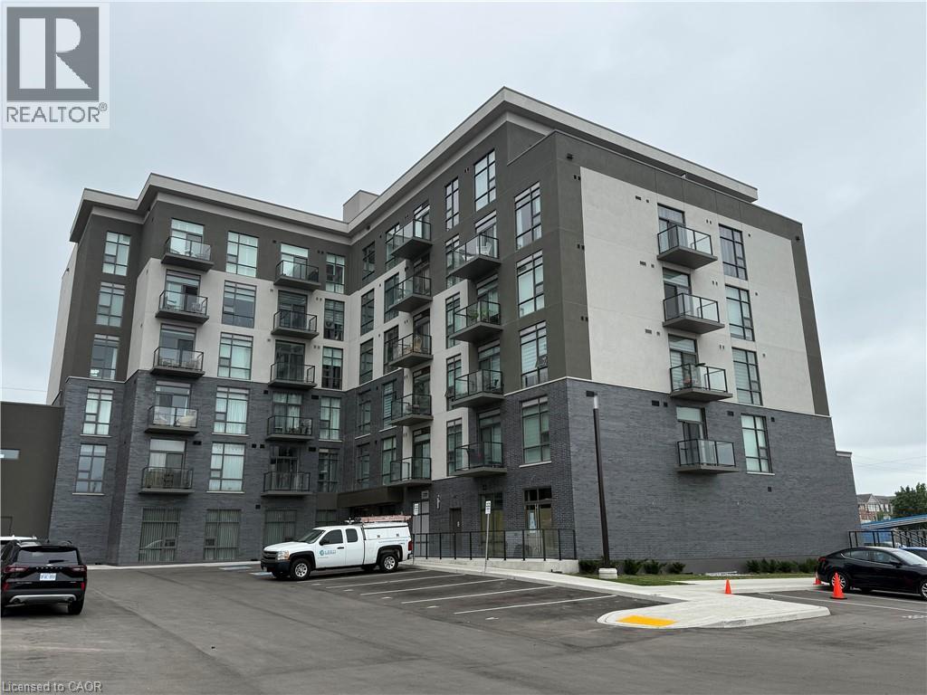 10 Mallard Trail Unit# 335, Waterdown, Ontario  L8B 2A7 - Photo 3 - 40778385