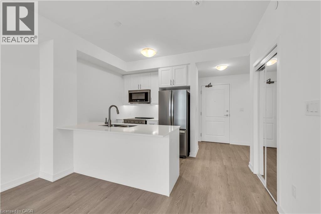 10 Mallard Trail Unit# 335, Waterdown, Ontario  L8B 2A7 - Photo 5 - 40778385