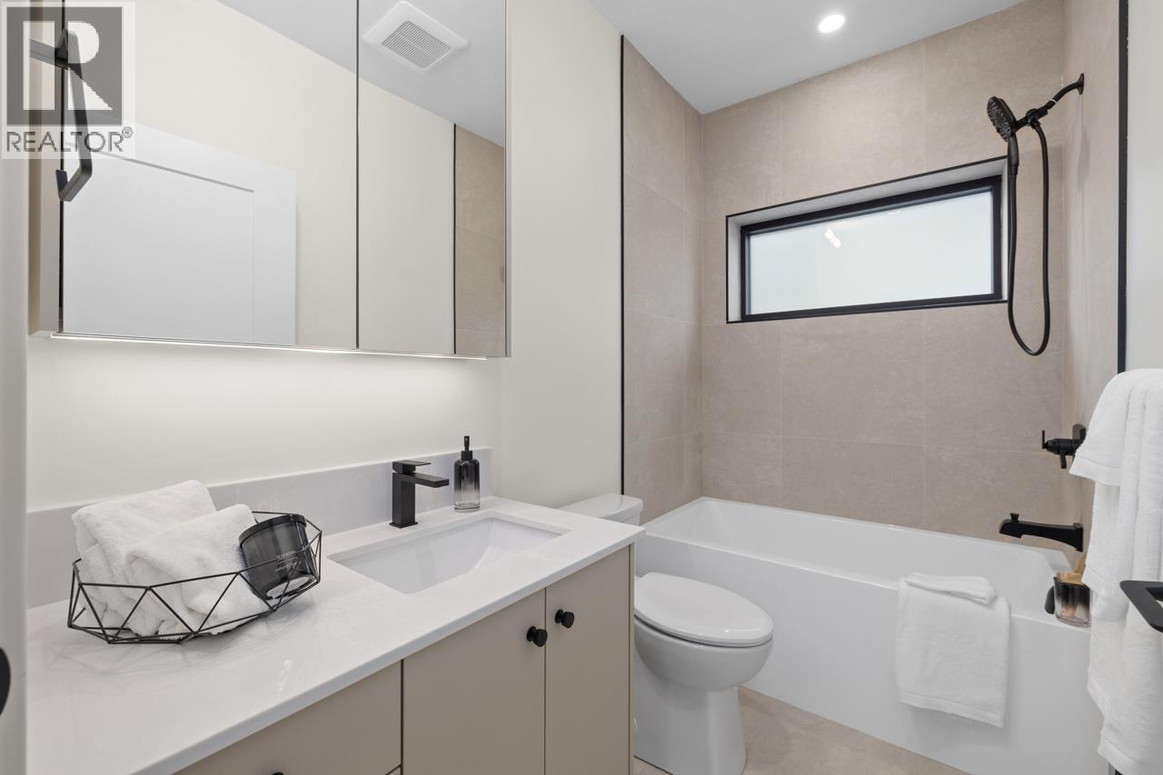 2 2247 Parker Street, Vancouver, British Columbia  V5L 2L8 - Photo 20 - R3062862