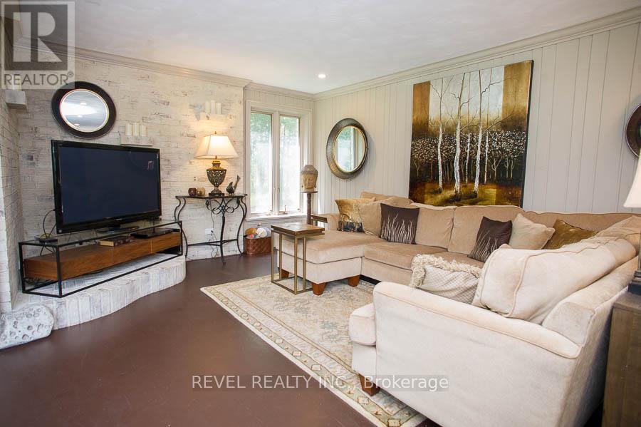 92 Highland Drive, Brantford, Ontario  N3T 5L7 - Photo 16 - X12487237