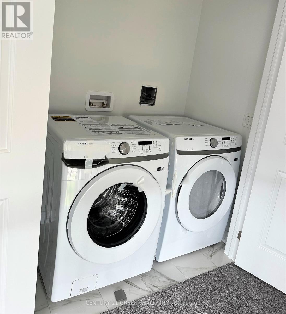 32 Edminston Drive, Centre Wellington, Ontario  N1M 0J1 - Photo 12 - X12487239