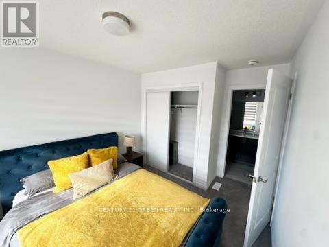 32 Edminston Drive, Centre Wellington, Ontario  N1M 0J1 - Photo 15 - X12487239