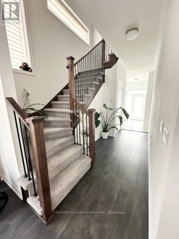 32 Edminston Drive, Centre Wellington, Ontario  N1M 0J1 - Photo 7 - X12487239