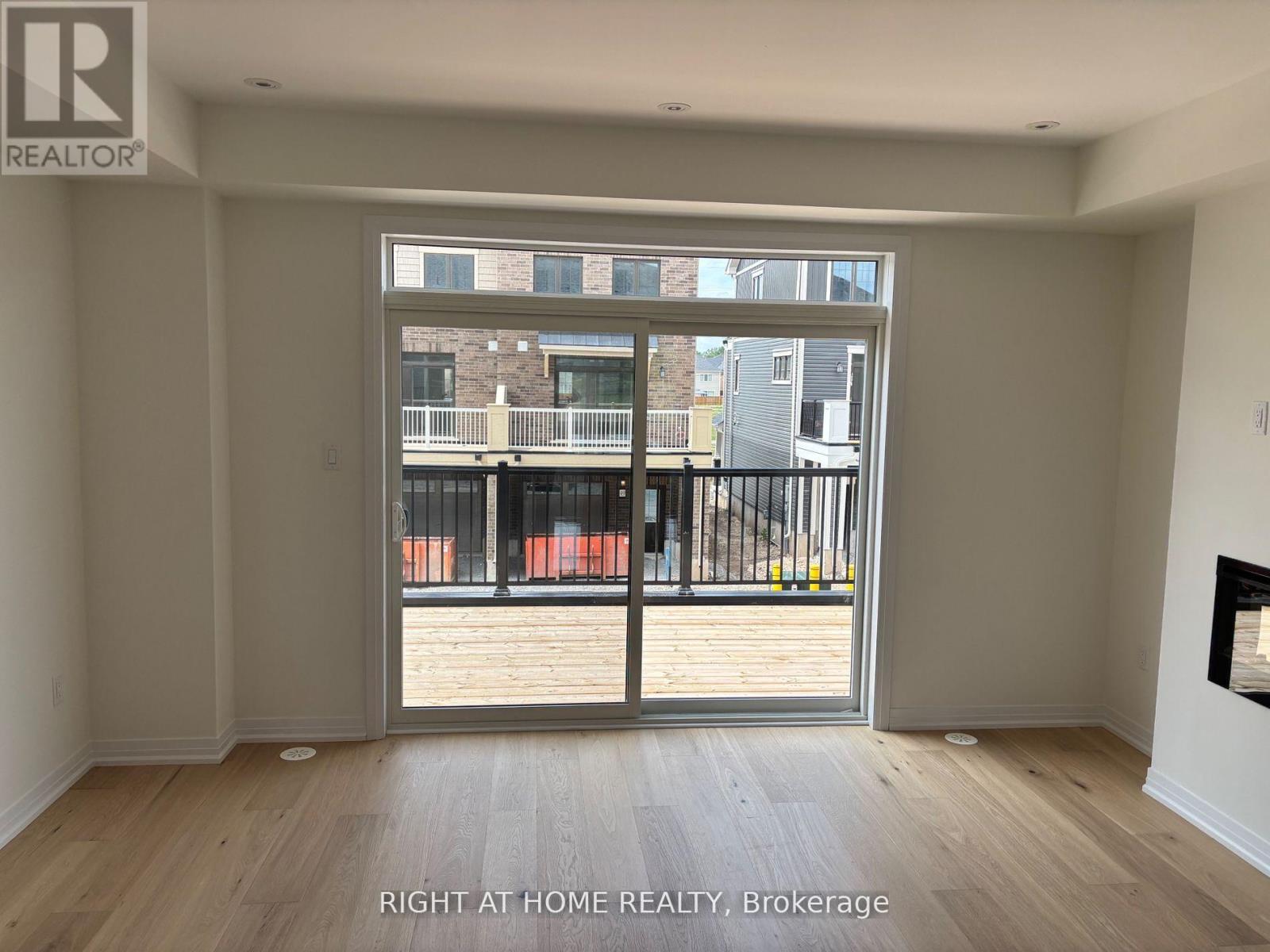 52 Lilac Lane, Thorold, Ontario  L3B 5N5 - Photo 11 - X12487338