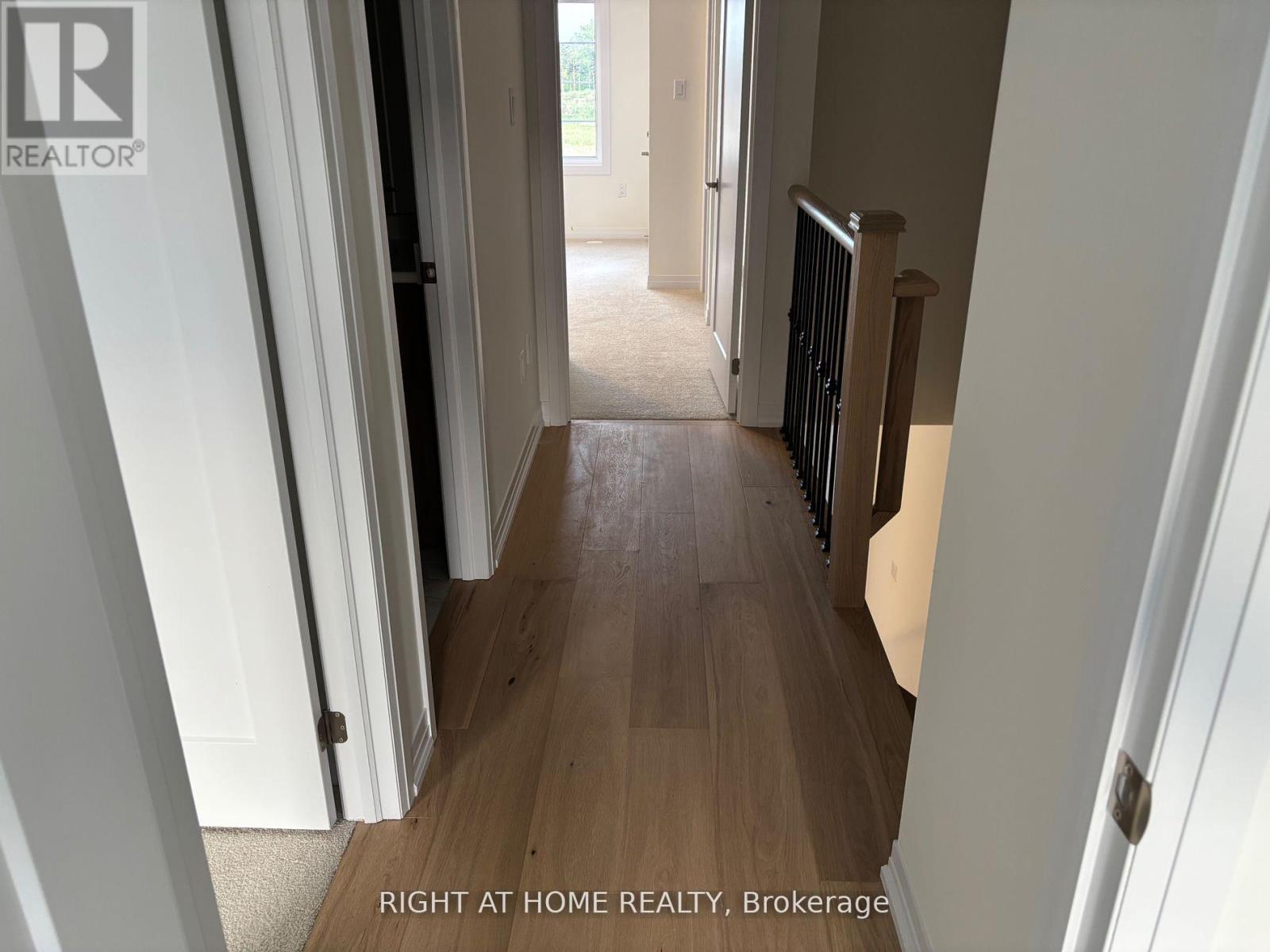 52 Lilac Lane, Thorold, Ontario  L3B 5N5 - Photo 6 - X12487338