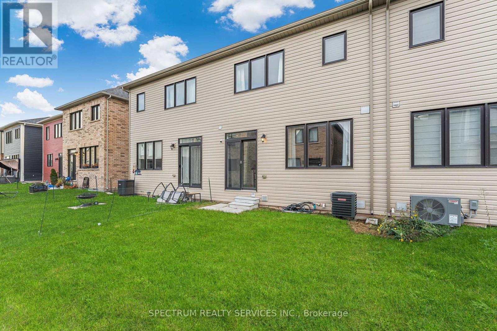 125 Keelson Street E, Welland, Ontario  L3B 0M4 - Photo 27 - X12487342