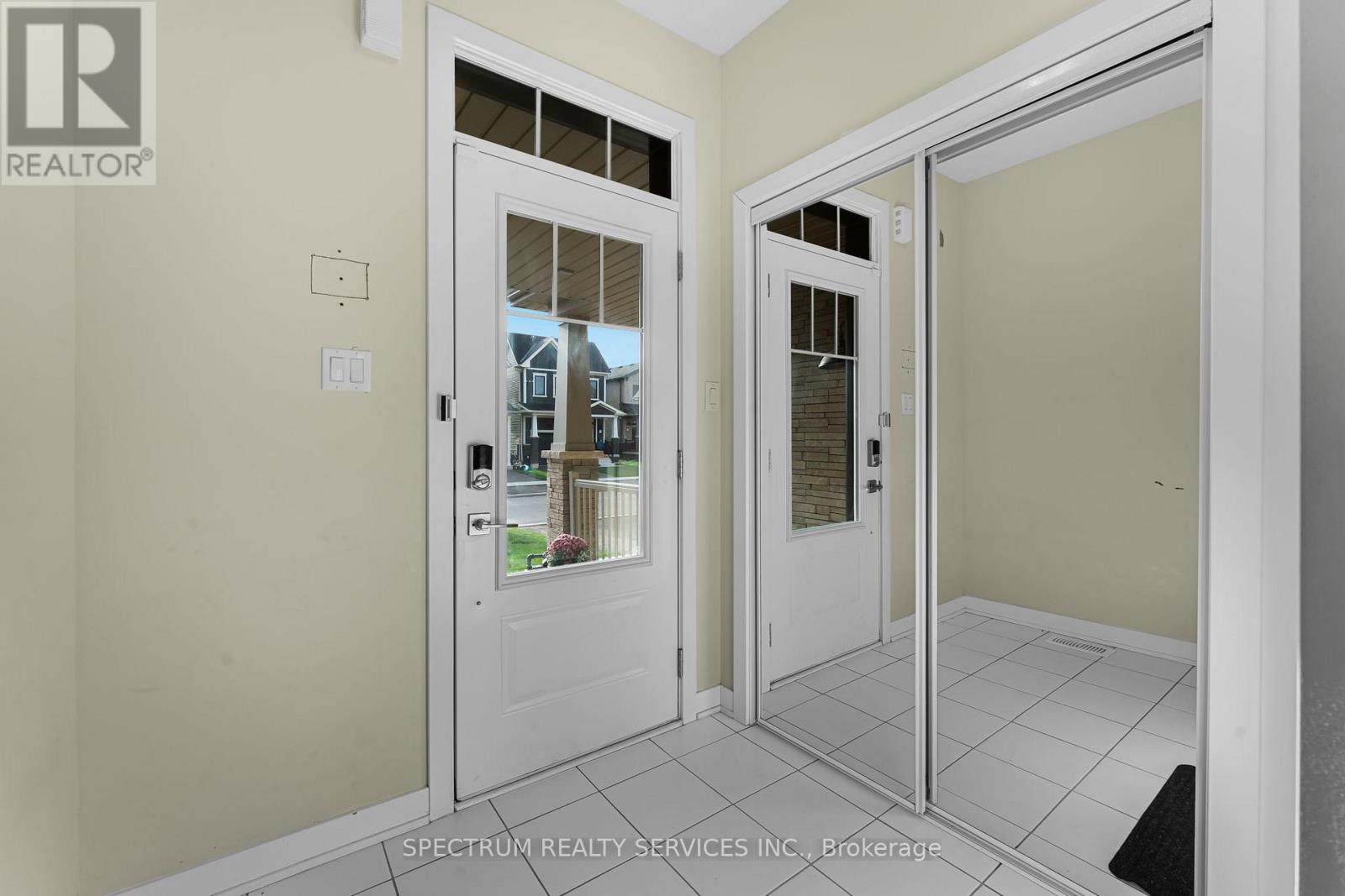 125 Keelson Street E, Welland, Ontario  L3B 0M4 - Photo 4 - X12487342