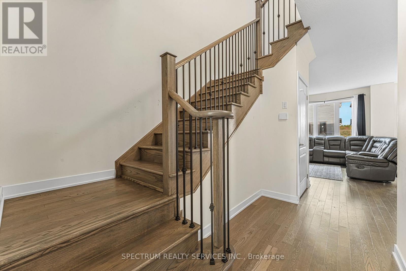 125 Keelson Street E, Welland, Ontario  L3B 0M4 - Photo 7 - X12487342