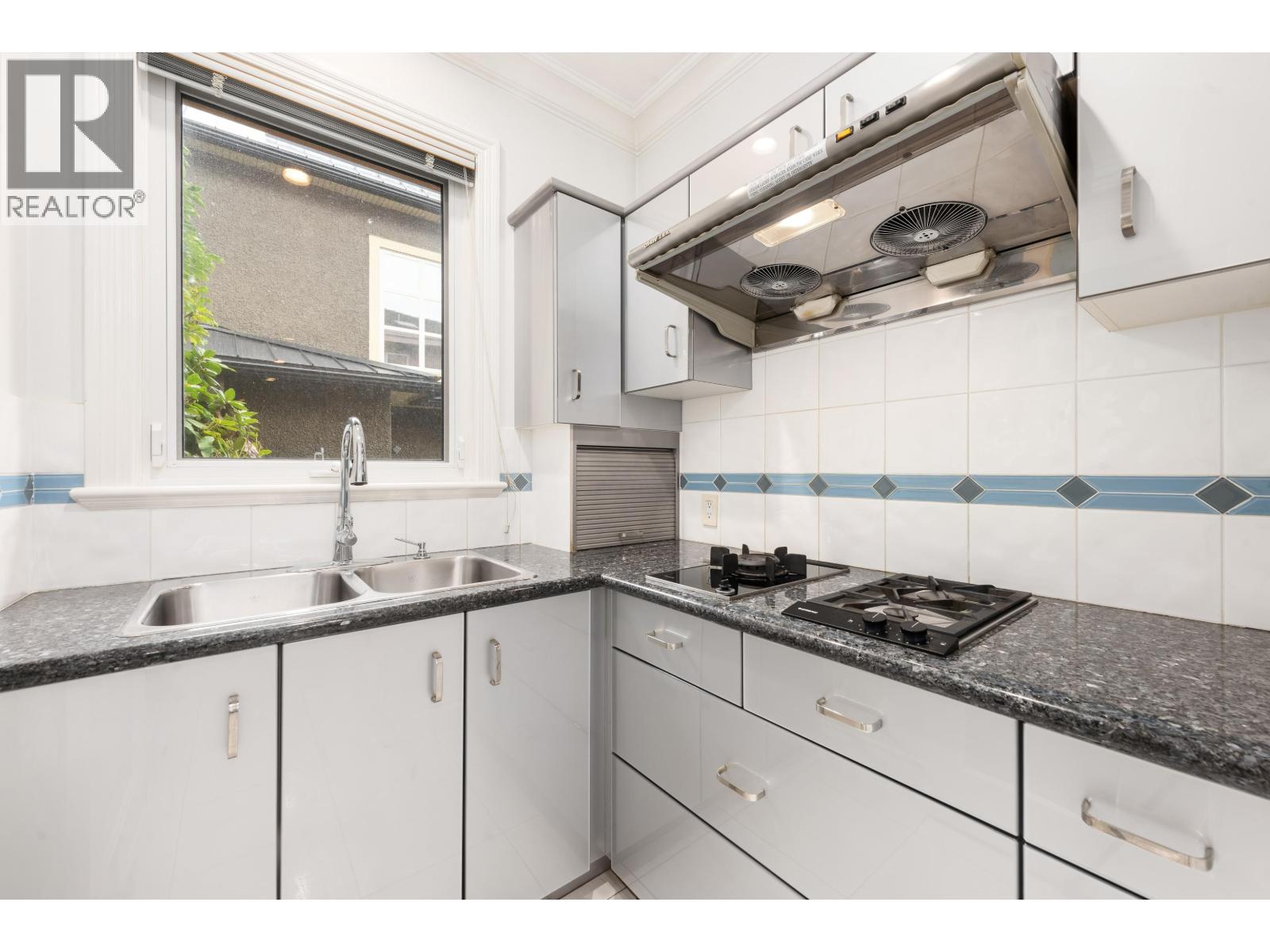 1363 W 51 Avenue, Vancouver, British Columbia  V6P 1C6 - Photo 13 - R3062881