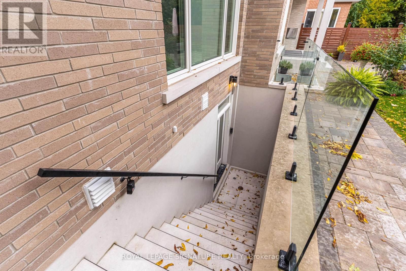 Lower Level - 27 Scotland Road, Toronto, Ontario  M1S 1L5 - Photo 22 - E12487321