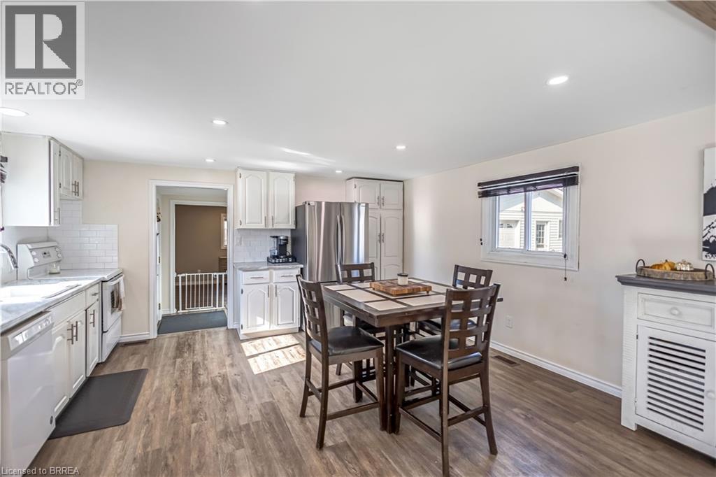 37 Morton Avenue, Brantford, Ontario  N3R 2N6 - Photo 7 - 40778485