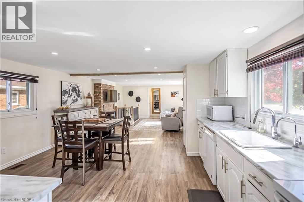 37 Morton Avenue, Brantford, Ontario  N3R 2N6 - Photo 4 - 40778485