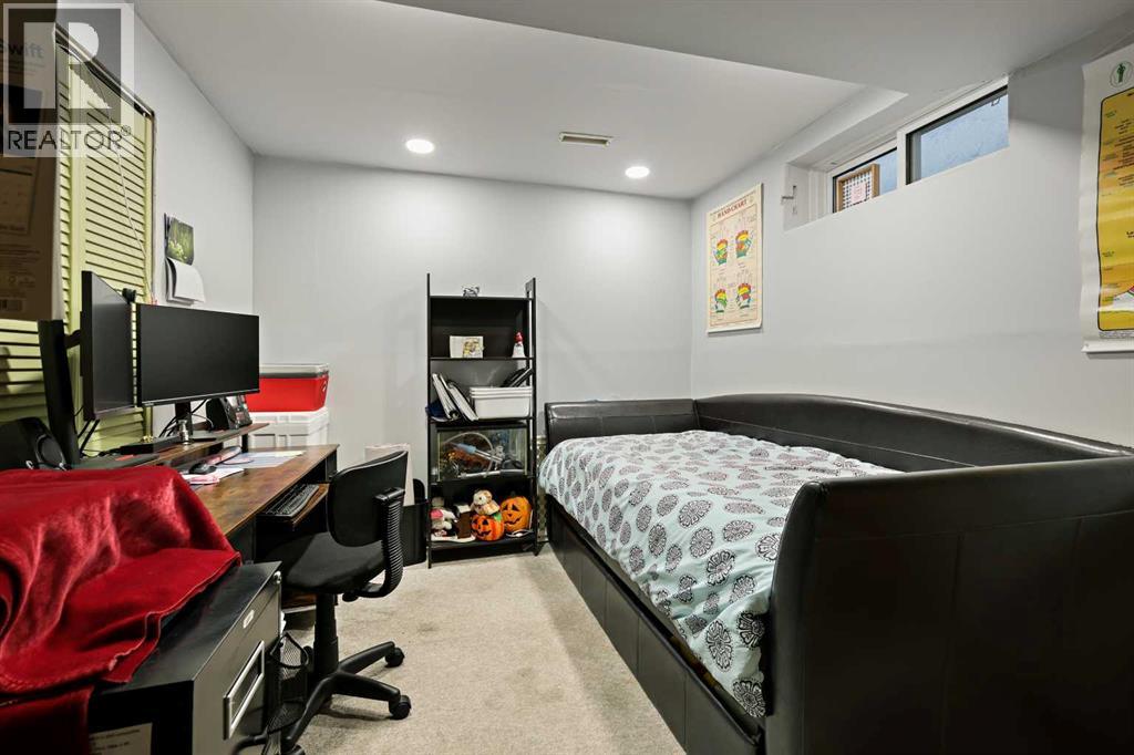 191 Castlebrook Road Ne, Calgary, Alberta  T3J 2C5 - Photo 31 - A2264855