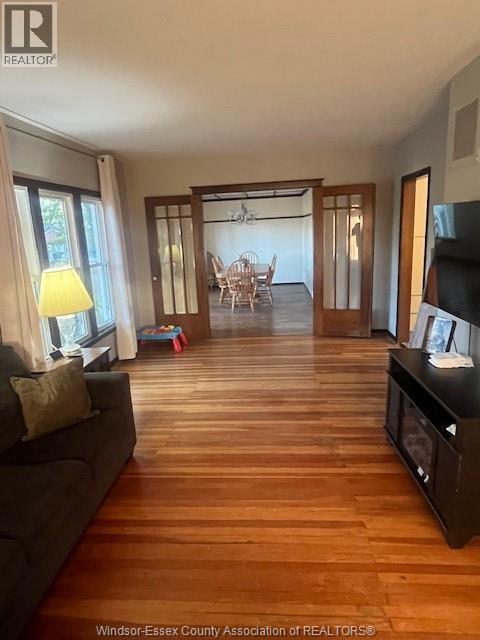 21 Wellington, Essex, Ontario  N8M 1W8 - Photo 5 - 25027461