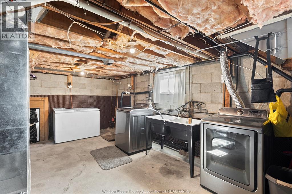 4095 Baseline, Windsor, Ontario  N9A 6J3 - Photo 18 - 25027422