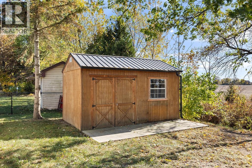 4095 Baseline, Windsor, Ontario  N9A 6J3 - Photo 29 - 25027422