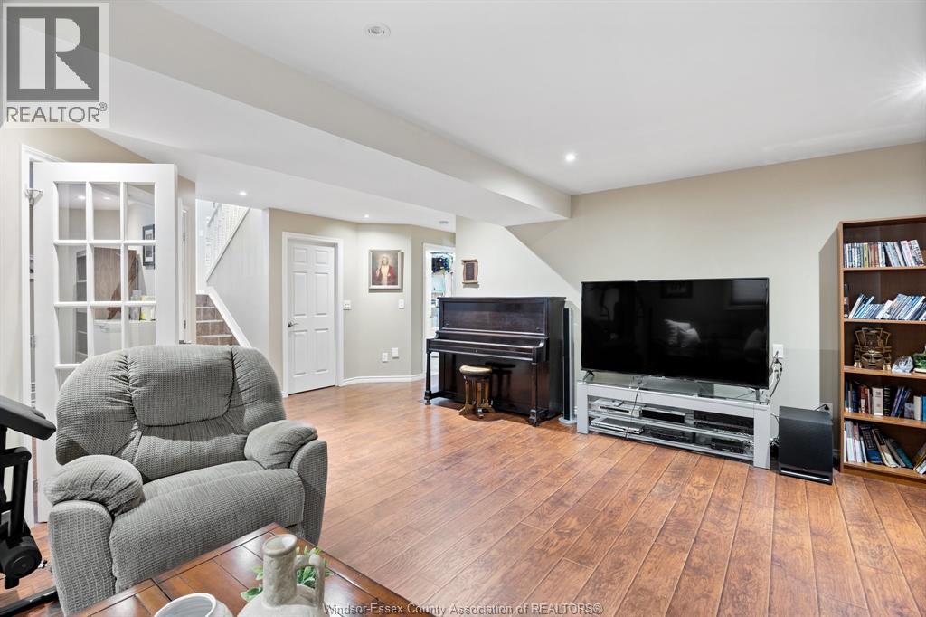 4753 Barcelona, Windsor, Ontario  N9G 3E9 - Photo 17 - 25027418