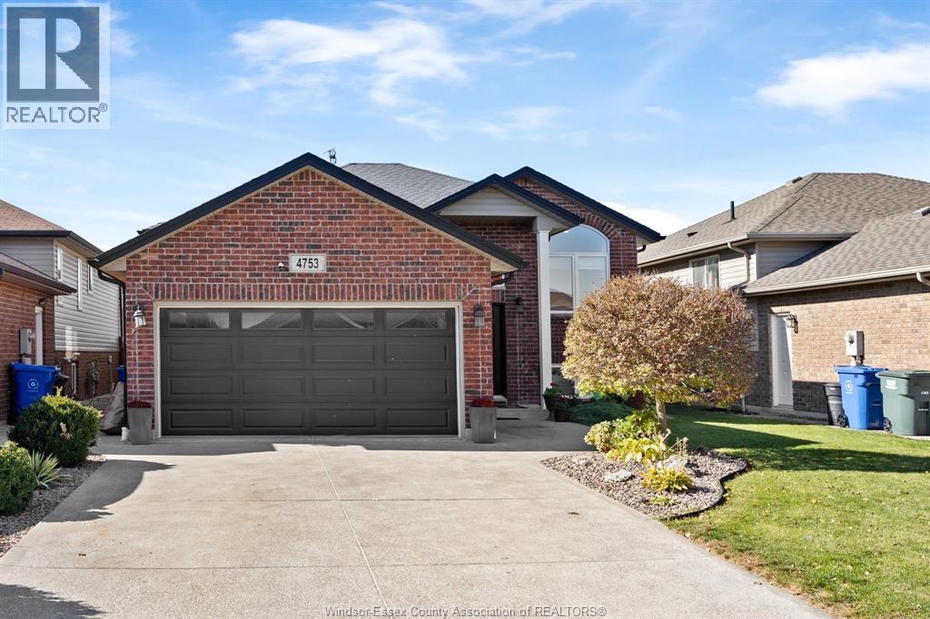 4753 Barcelona, Windsor, Ontario  N9G 3E9 - Photo 2 - 25027418