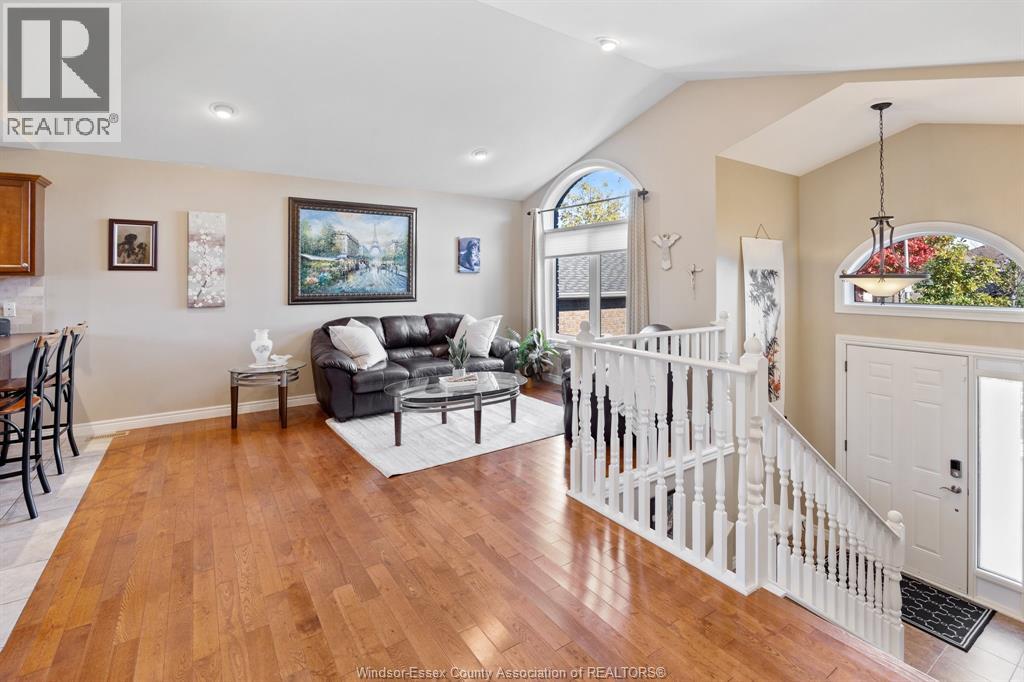 4753 Barcelona, Windsor, Ontario  N9G 3E9 - Photo 4 - 25027418