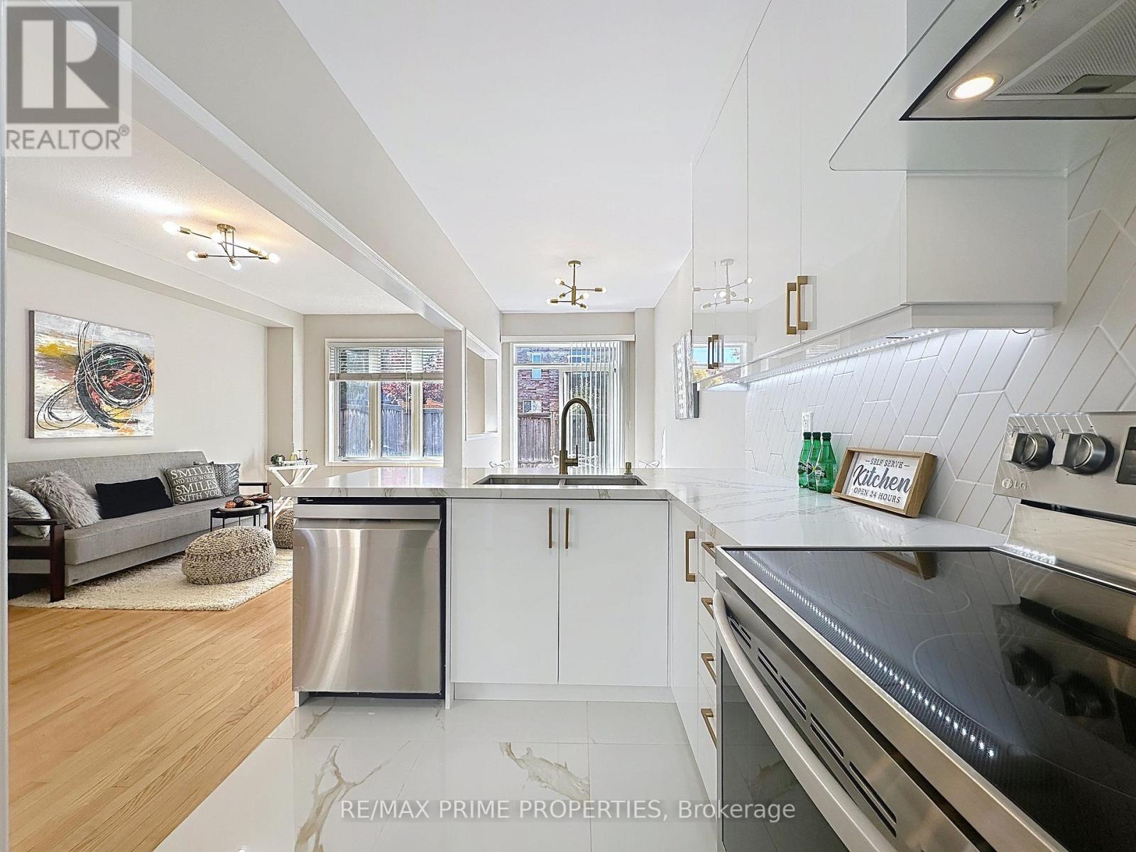 117 Big Hill Crescent, Vaughan, Ontario  L6A 4K7 - Photo 14 - N12483293