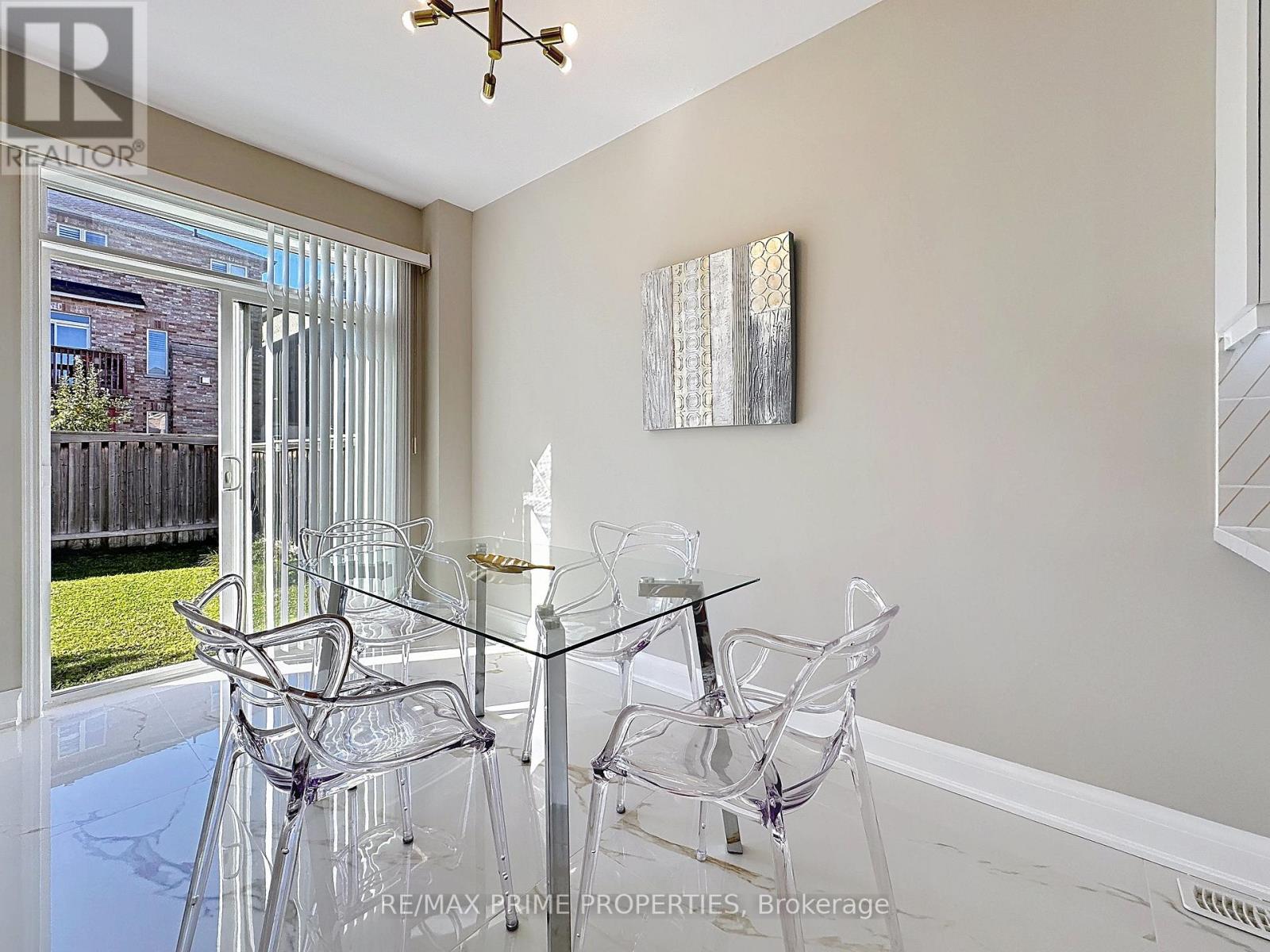 117 Big Hill Crescent, Vaughan, Ontario  L6A 4K7 - Photo 9 - N12483293