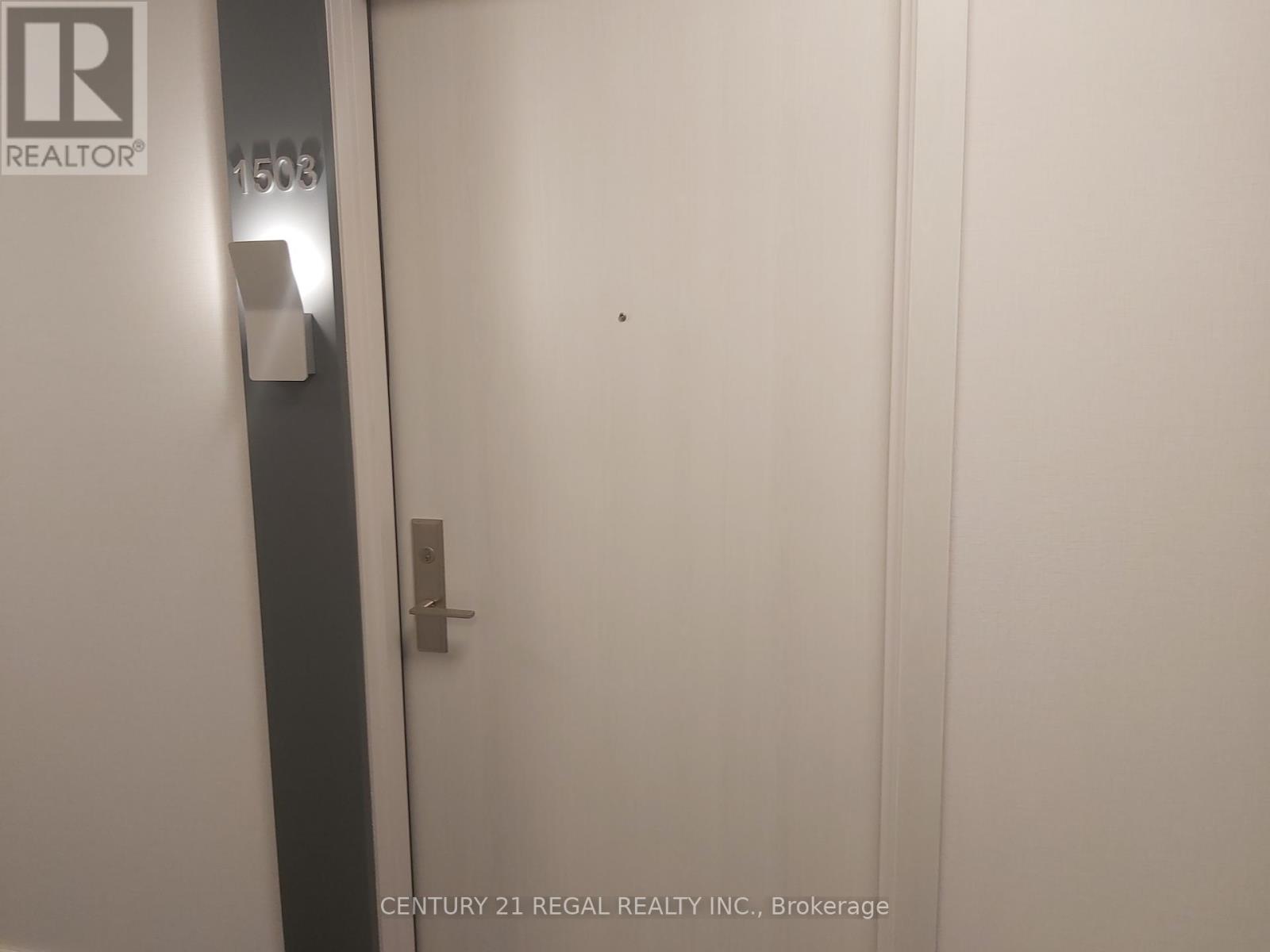 1503 - 30 Samuel Wood Way, Toronto, Ontario  M9B 0C9 - Photo 3 - W12487116