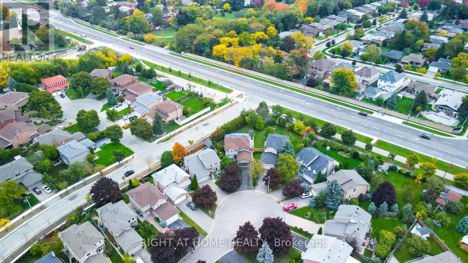 4021 Sasha Court, Mississauga (Rathwood), Ontario  L4W 3K9 - Photo 33 - W12475514