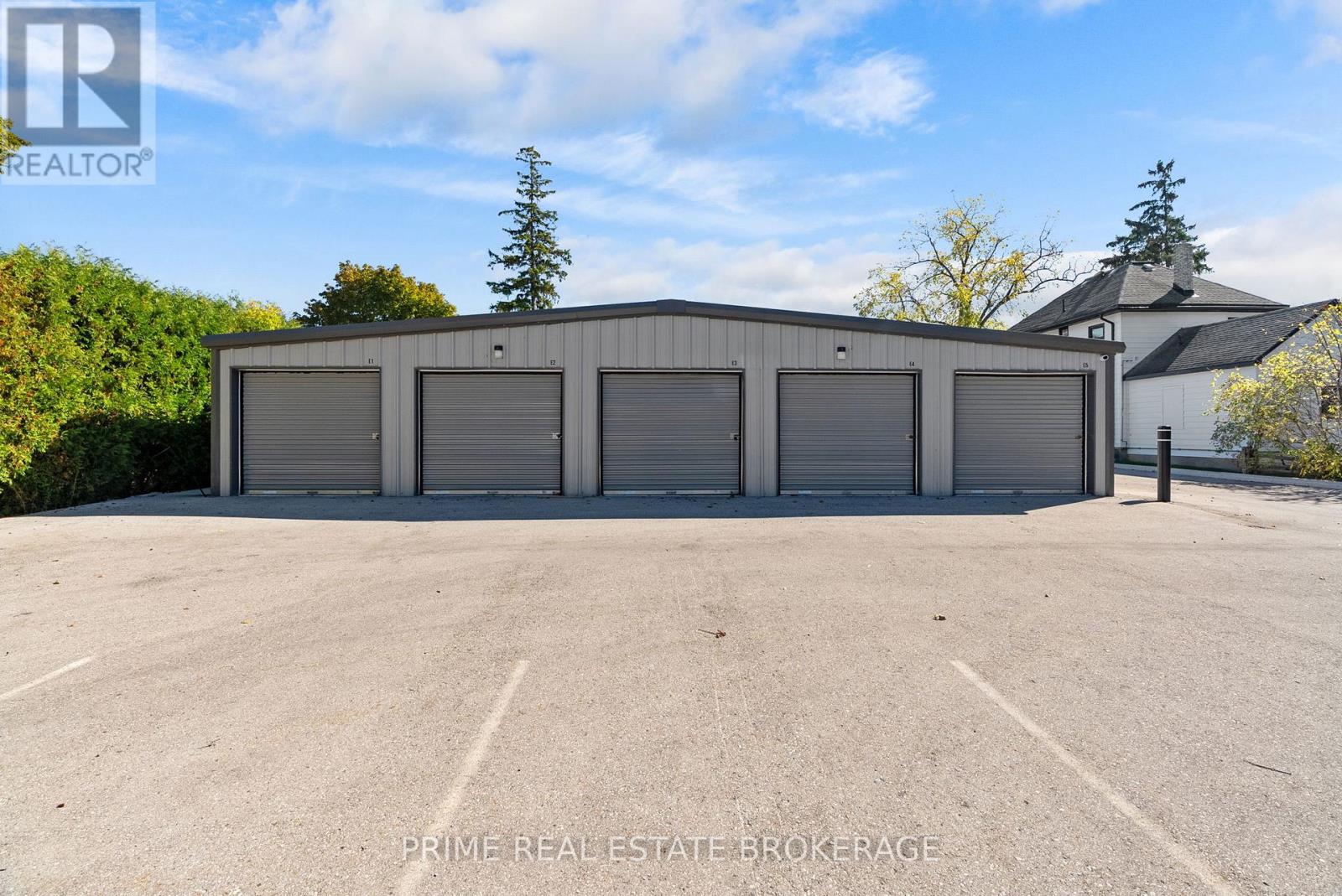 47 Ontario Street N, Lambton Shores, Ontario  N0M 1T0 - Photo 15 - X12481204