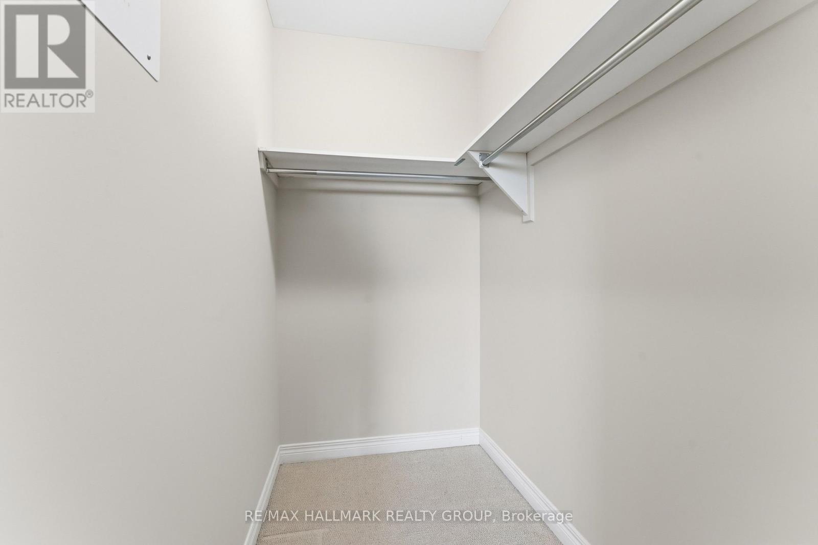 320 - 905 Beauparc Private, Ottawa, Ontario  K1J 0A2 - Photo 18 - X12422513