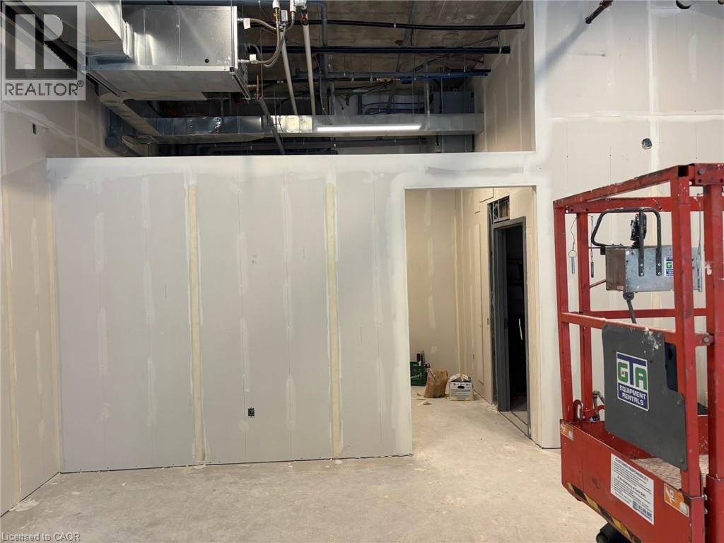 2060 Lakeshore Road Unit# 111, Burlington, Ontario  L7R 0G2 - Photo 7 - 40730333