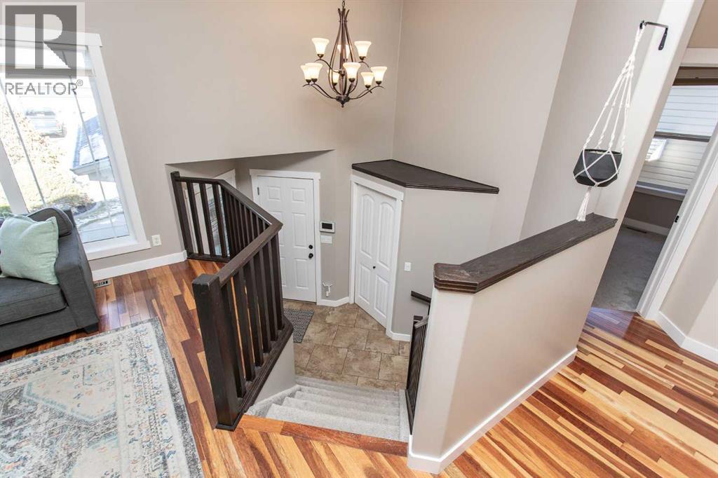 62 Larsen Crescent, Red Deer, Alberta  T4R 0J2 - Photo 3 - A2264949