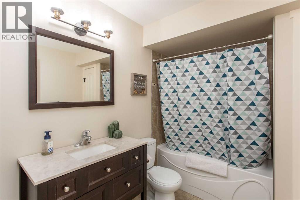 62 Larsen Crescent, Red Deer, Alberta  T4R 0J2 - Photo 25 - A2264949