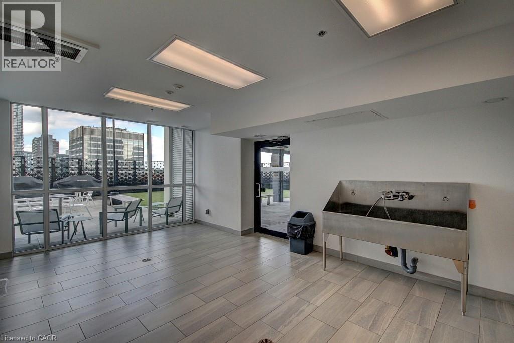 60 W Charles Street W Unit# 1805, Kitchener, Ontario  N2G 0C9 - Photo 34 - 40776639