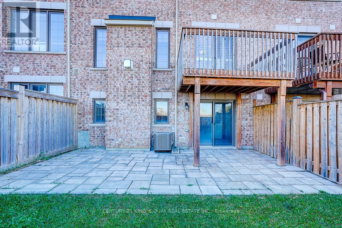 42 Hartney Drive, Richmond Hill, Ontario  L4S 0J8 - Photo 5 - N12484553