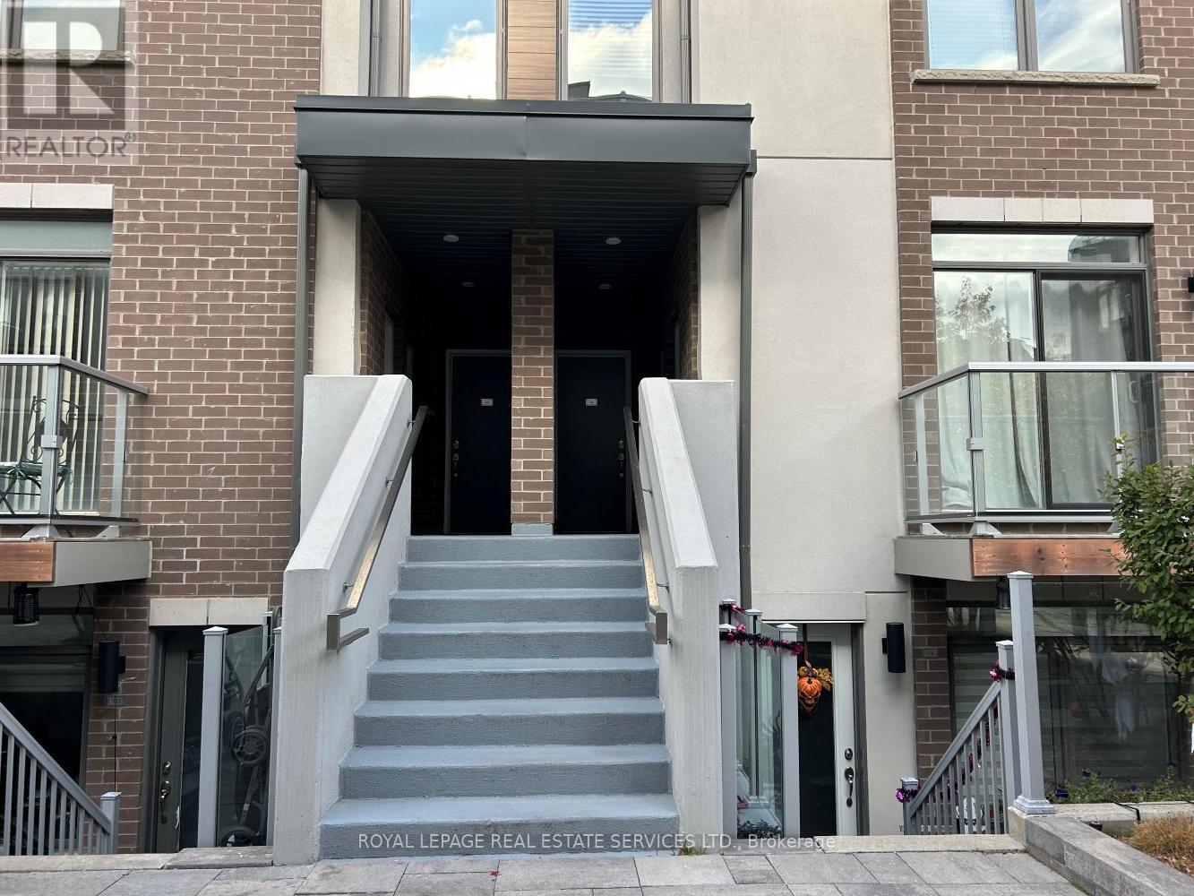 347 - 3066 Sixth Line, Oakville, Ontario  L6M 1P8 - Photo 2 - W12487108