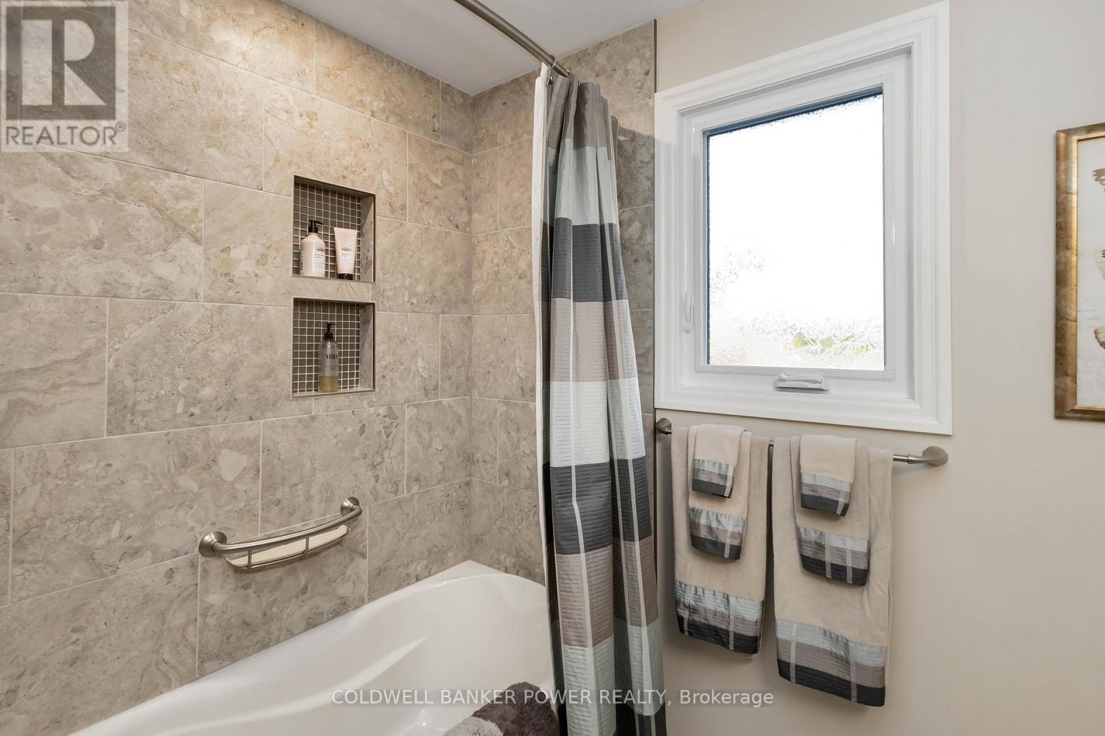 15 Monte Vista Crescent, London South, Ontario  N6J 4N8 - Photo 35 - X12487468