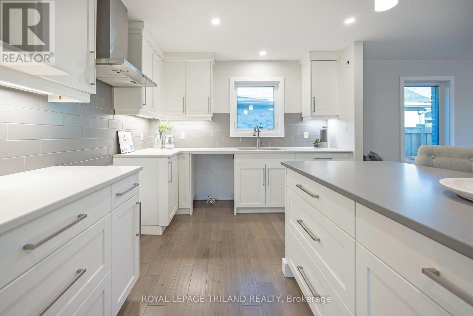 2 Feathers Crossing, St. Thomas, Ontario  N5R 0J0 - Photo 10 - X12487522