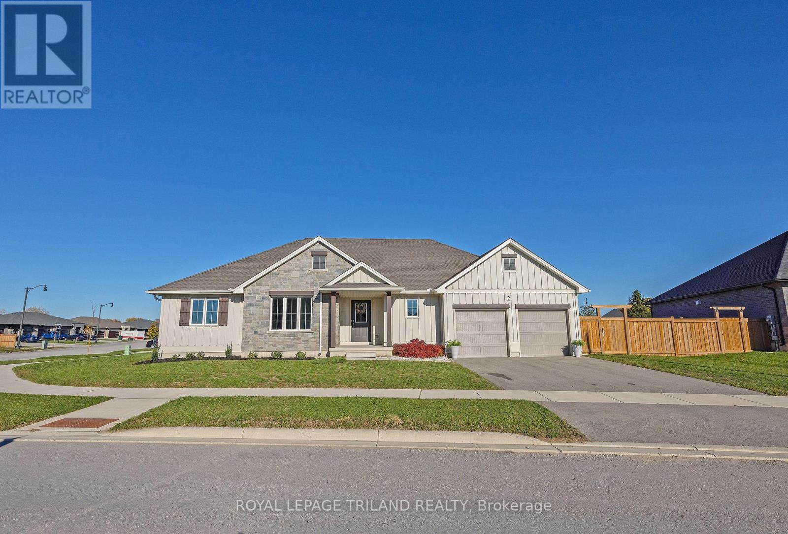 2 Feathers Crossing, St. Thomas, Ontario  N5R 0J0 - Photo 3 - X12487522