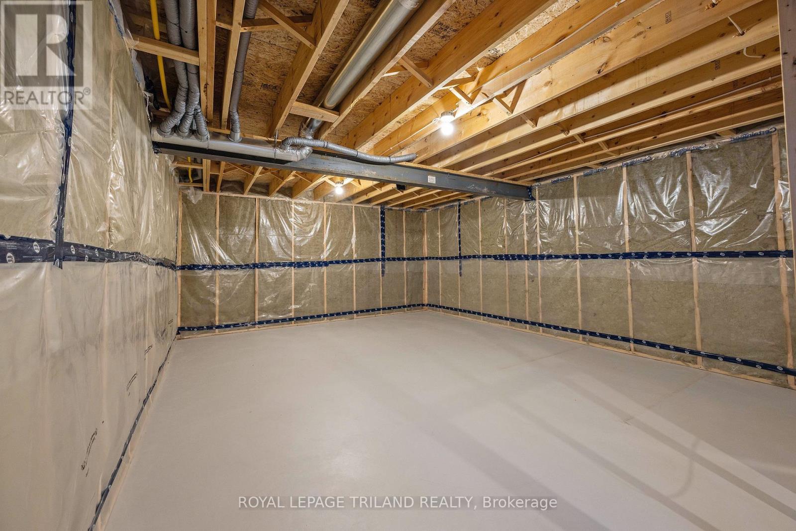 2 Feathers Crossing, St. Thomas, Ontario  N5R 0J0 - Photo 38 - X12487522