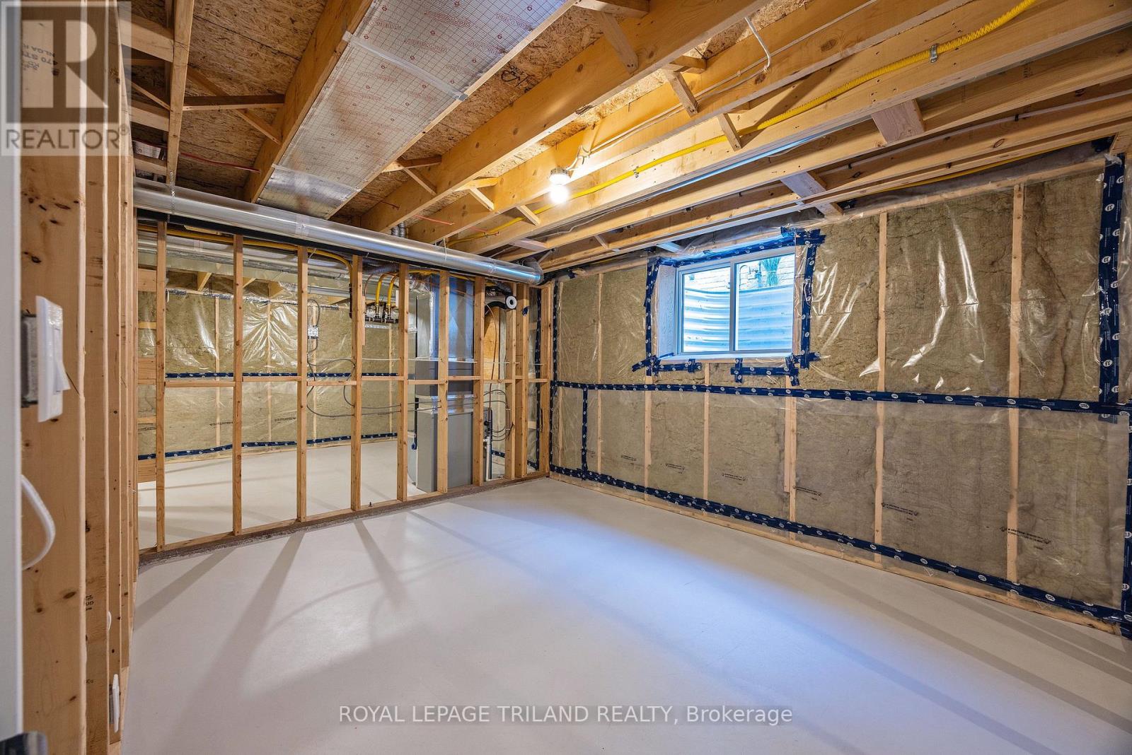 2 Feathers Crossing, St. Thomas, Ontario  N5R 0J0 - Photo 41 - X12487522