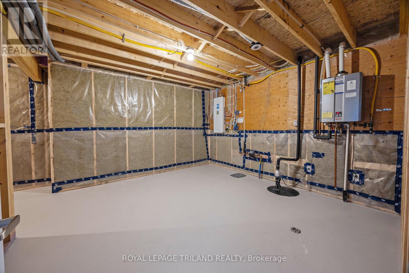 2 Feathers Crossing, St. Thomas, Ontario  N5R 0J0 - Photo 42 - X12487522