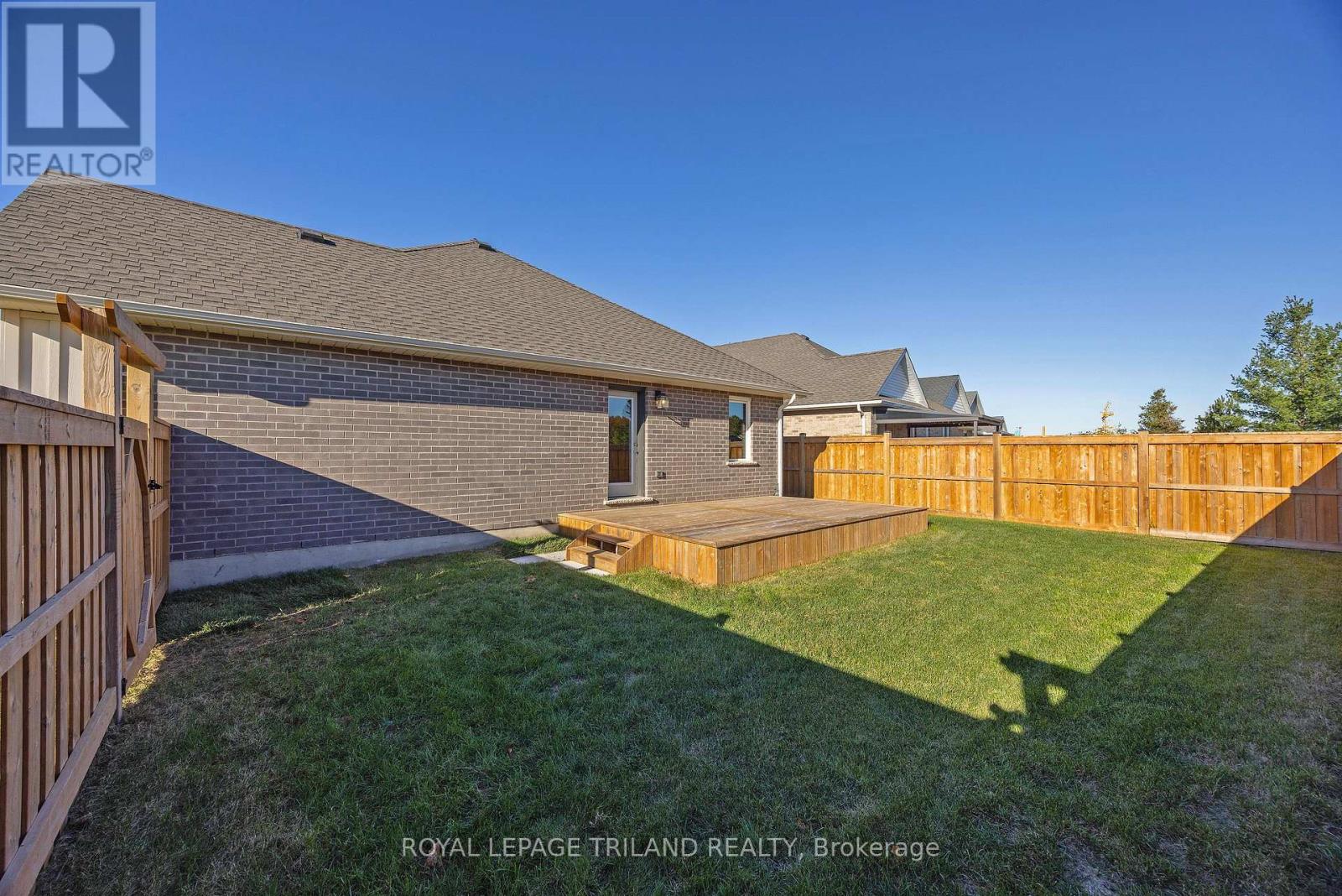 2 Feathers Crossing, St. Thomas, Ontario  N5R 0J0 - Photo 44 - X12487522