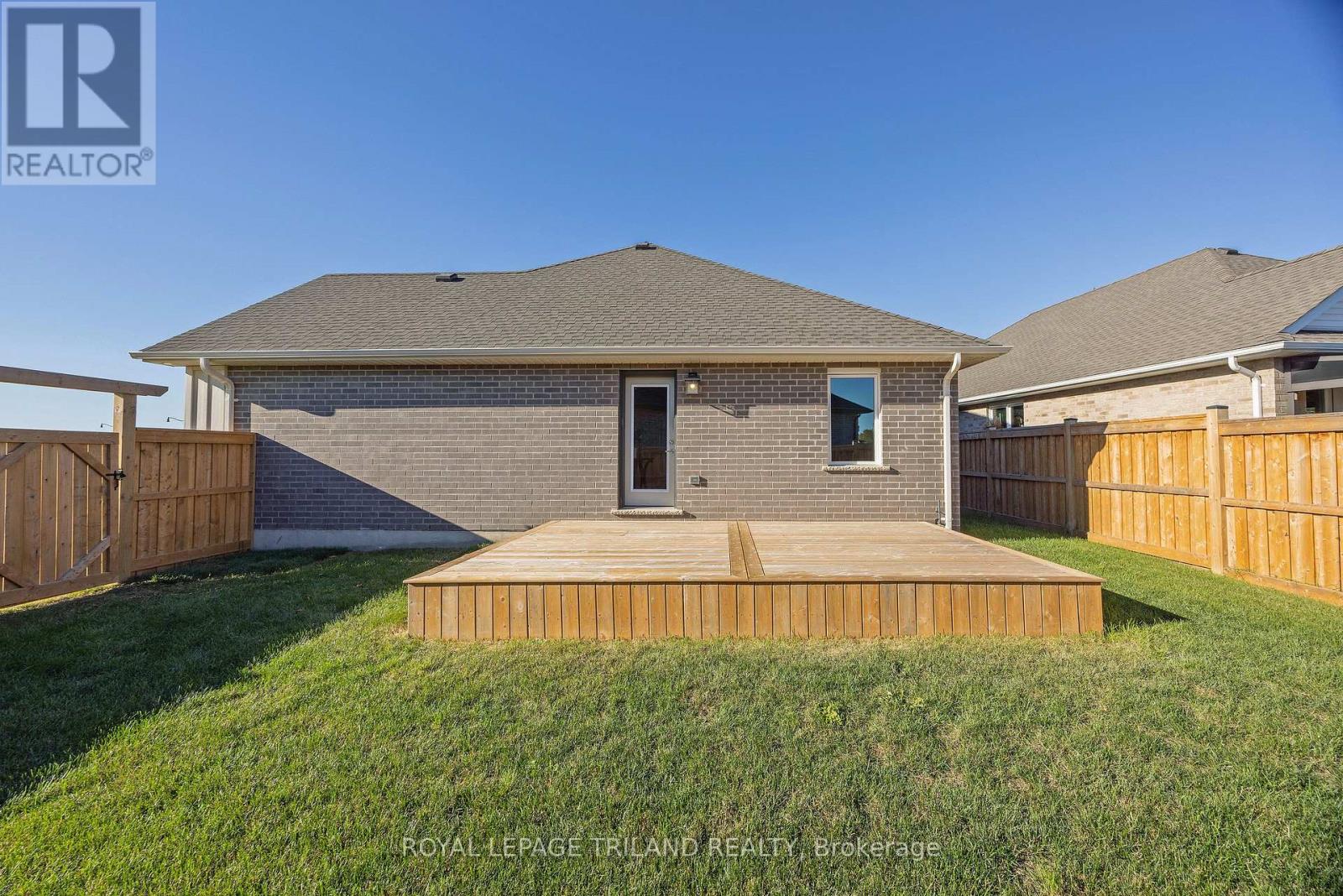 2 Feathers Crossing, St. Thomas, Ontario  N5R 0J0 - Photo 45 - X12487522